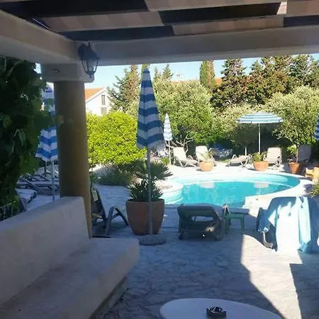 La Perla 2 Bed and breakfast Punat