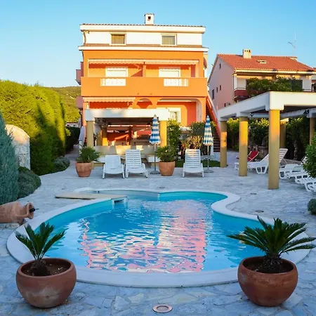 La Perla 2 Bed and breakfast Punat