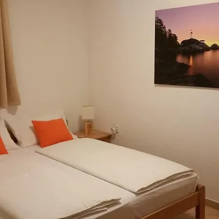 La Perla 2 krevet i doručak 4*