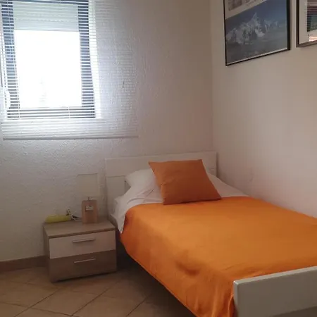 La Perla 2 3* פונאנט