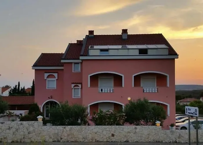 Bed and breakfast La Perla 2 3*