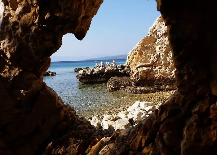 La Perla 2 לינה וארוחת בוקר 3*