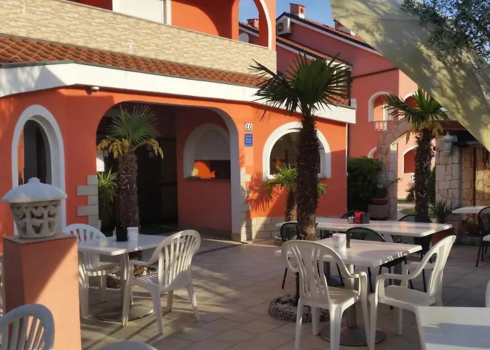 La Perla 2 Bed and breakfast