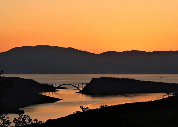 La Perla 2 Bed and breakfast 3*