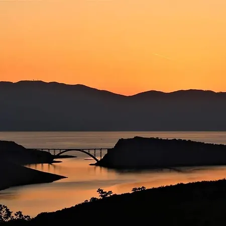 La Perla 2 Oda ve Kahvaltı 3*